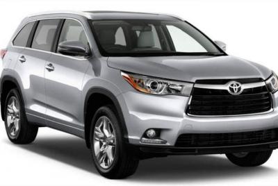 Traslado al aeropuerto desde el hotel en Ho Chi Minh al aeropuerto en automóvil de 7 asientos