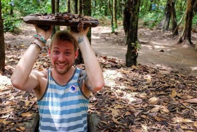 Tour de medio día por los túneles de Cuchi desde la ciudad de Hcm (mañana / tarde)