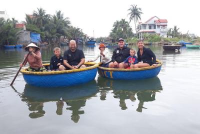 Hoi An Eco Tour: ciclismo, canasta en bote, paseo en búfalo con alimentos locales Hoi An Eco Tour: ciclismo, canasta en bote, paseo en búfalo con alimentos locales