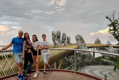 Puente Golden Hand y aventura en Bana Hills Puente Golden Hand y aventura en Bana Hills