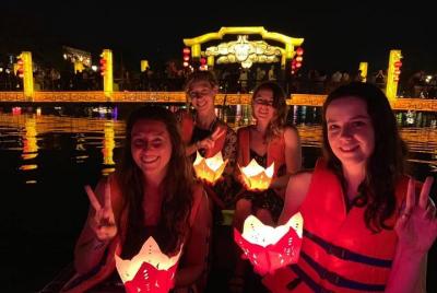 Hoi An Food Trail de noche con paseo en barco Hoi An Food Trail de noche con paseo en barco