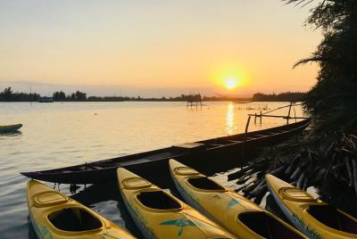 Sunset Paddle y Lantern Town Sunset Paddle y Lantern Town