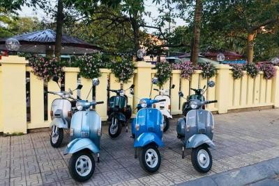 Vintage Vespa Adventures - Campo y bote de canasta “Flotando en el bosque de coco” Vintage Vespa Adventures - Campo y bote de canasta “Flotando en el bosque de coco”