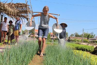 Conviértete en un granjero en Tra Que Vegetable Village incluye clases de cocina y masaje de pies Conviértete en un granjero en Tra Que Vegetable Village incluye clases de cocina y masaje de pies