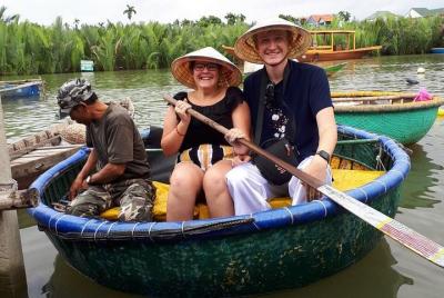 Hoi An Eco Cooking Tour (mercado local, canasta, pesca de cangrejo y clase de cocina) Hoi An Eco Cooking Tour (mercado local, canasta, pesca de cangrejo y clase de cocina)