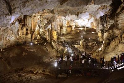 Paradise Cave y el Parque Nacional Phong Nha Tour de 1 día