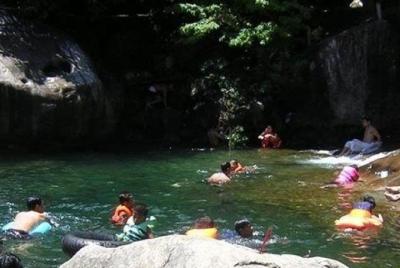 Hue a Hoi An a través de Hai Van Pass y Elephant Springs o viceversa