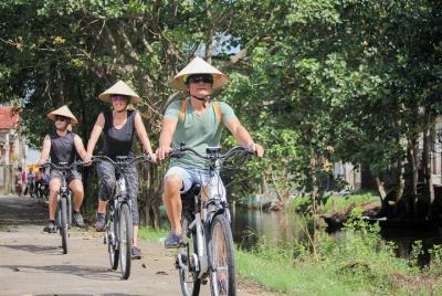 Hue Half Day en E-Bike