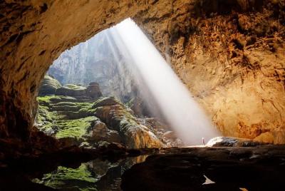 Excursión de 1 día a la cueva Phong Nha desde Hue SM1