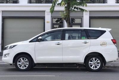 Traslado privado entre la ciudad de Hue / aeropuerto de Hue y la ciudad antigua de Hoi An.