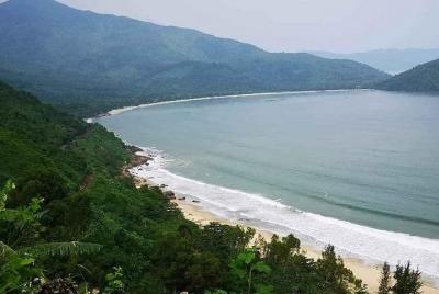Traslado privado de Hue a Hoi An o Hoi An a Hue a través de Hai Van Pass, Lang Co Bay Traslado privado de Hue a Hoi An o Hoi An a Hue a través de Hai Van Pass, Lang Co Bay