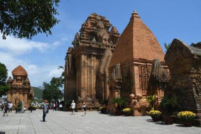 Vespa Feel & Live Nha Trang