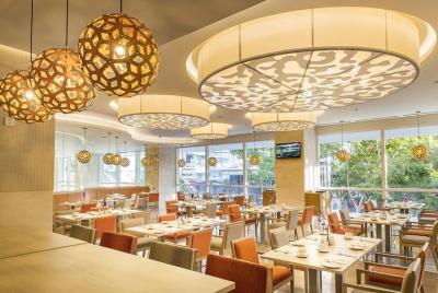 Nha Trang Liberty central Hotel + aeropuerto de recogida y envío de automóviles