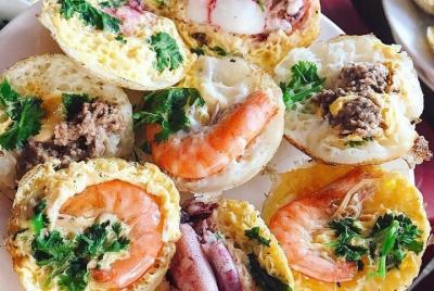 Tour privado de comida callejera de Nha Trang en moto