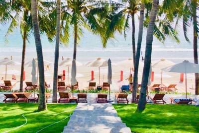 Tour de un día a Doc Let Beach incluido almuerzo y baño de barro, aguas termales