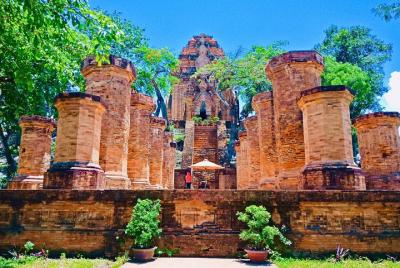 Tour privado de medio día por la ciudad de Nha Trang