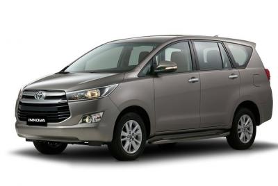 Aeropuerto: automóvil privado de la ciudad de NHA TRANG (una y dos formas)