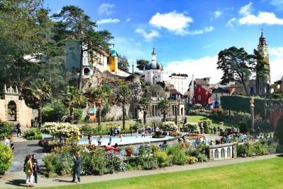 Tour privado por Portmeirion, Castillos y Snowdonia Tour privado por Portmeirion, Castillos y Snowdonia