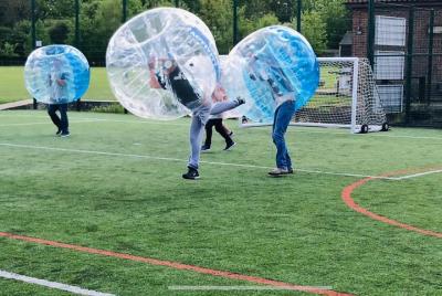 Juego de fútbol Zorb de 1 hora en Cardiff Juego de fútbol Zorb de 1 hora en Cardiff