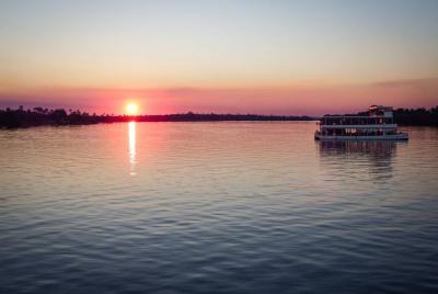 Crucero al atardecer Zambezi y cena Boma