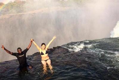 Victoria Falls Border pick up & inter Hoteles