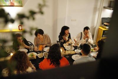 Almuerzo orgánico y de temporada en una casa de Sevilla Almuerzo orgánico y de temporada en una casa de Sevilla
