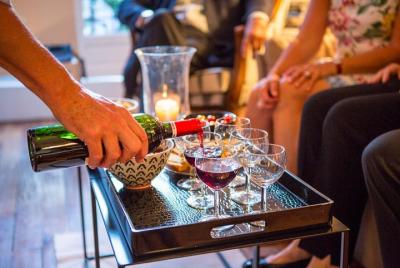 Cena privada: cena parisina de temporada en el pintoresco Montmartre Cena privada: cena parisina de temporada en el pintoresco Montmartre