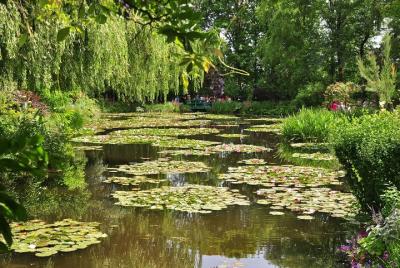 Giverny con minivan Giverny con minivan