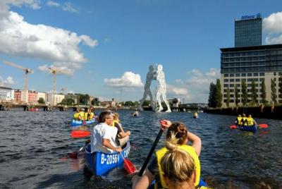 Explore Berlín en canoa Explore Berlín en canoa