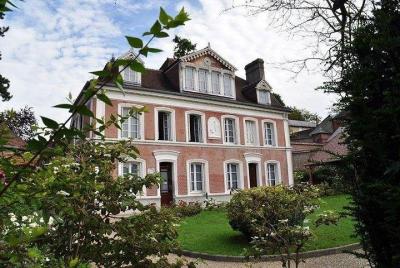 LISIEUX, 1 o 2 días Visite el Santuario de Santa Teresa y siga sus pasos LISIEUX, 1 o 2 días Visite el Santuario de Santa Teresa y siga sus pasos