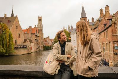  Excursión independiente de un día por Brujas con audioguía opcional desde París