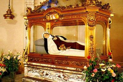 Siga los pasos de Santa Teresa de LISIEUX en un viaje privado de 2 días desde París Siga los pasos de Santa Teresa de LISIEUX en un viaje privado de 2 días desde París