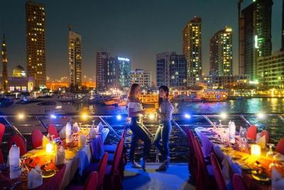 Cena Show de cruceros en Dubai Creek