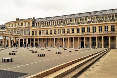 Palais Royal - Historia y compras en París (tour a pie para grupos pequeños)