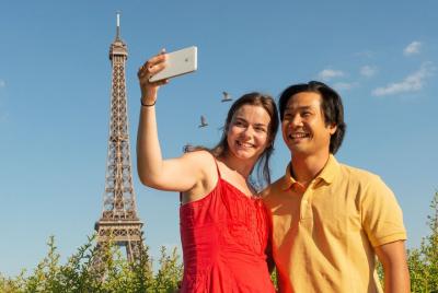 Visita guiada por audio a la Torre Eiffel con acceso prioritario, crucero opcional