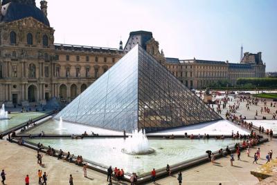 Entrada rápida para el museo del Louvre con recorrido en audio por la aplicación móvil Entrada rápida para el museo del Louvre con recorrido en audio por la aplicación móvil