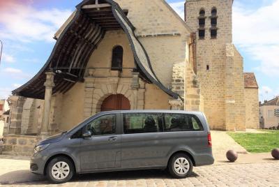 Tour privado de escala en el aeropuerto de París Tour privado de escala en el aeropuerto de París