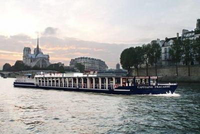 Crucero con desayuno-almuerzo por el Sena en París
