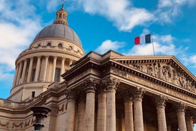 Recorrido en audio por las ruinas romanas y las iglesias góticas del Barrio Latino Recorrido en audio por las ruinas romanas y las iglesias góticas del Barrio Latino