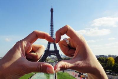 El lado romántico de París (Enamórate de nuevo) - Tour privado con un local El lado romántico de París (Enamórate de nuevo) - Tour privado con un local