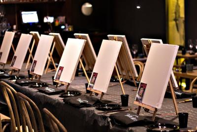 Pinta tu propia obra de Arte, 