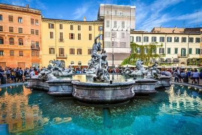 Visita guiada a los Museos Vaticanos y entrada subterránea a la Plaza Navona + audioguía
