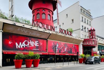Viaje turístico al Moulin Rouge
