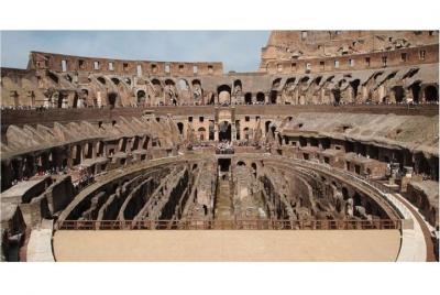 Entradas al piso de la arena para el Coliseo y el Foro Romano (sin colas)