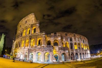 Coliseo bajo la luna, recorrido nocturno por el Coliseo