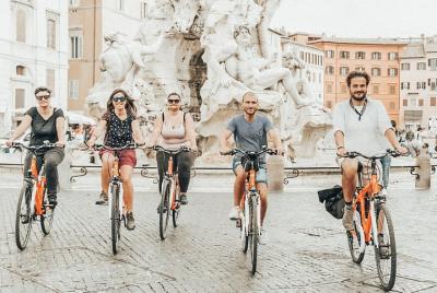 Tour privado en bicicleta en Roma con un experto local