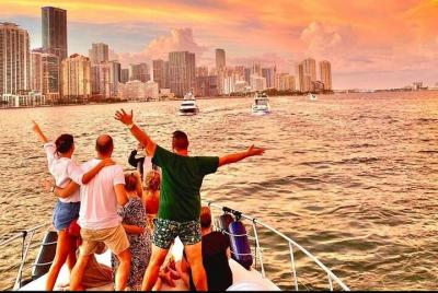Tour privado en yate en Miami Tour privado en yate en Miami