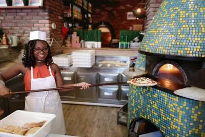 Amantes de la pizza italiana - Clase privada en pizzería