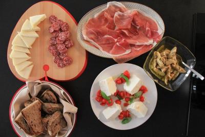 Disfruta de una clase privada de cocina y auténticos platos italianos con locales en Roma