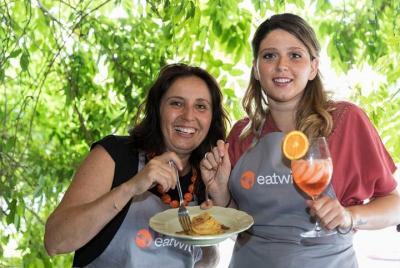 Clase de cocina de pasta y tiramisú para niños y almuerzo para grupos privados.